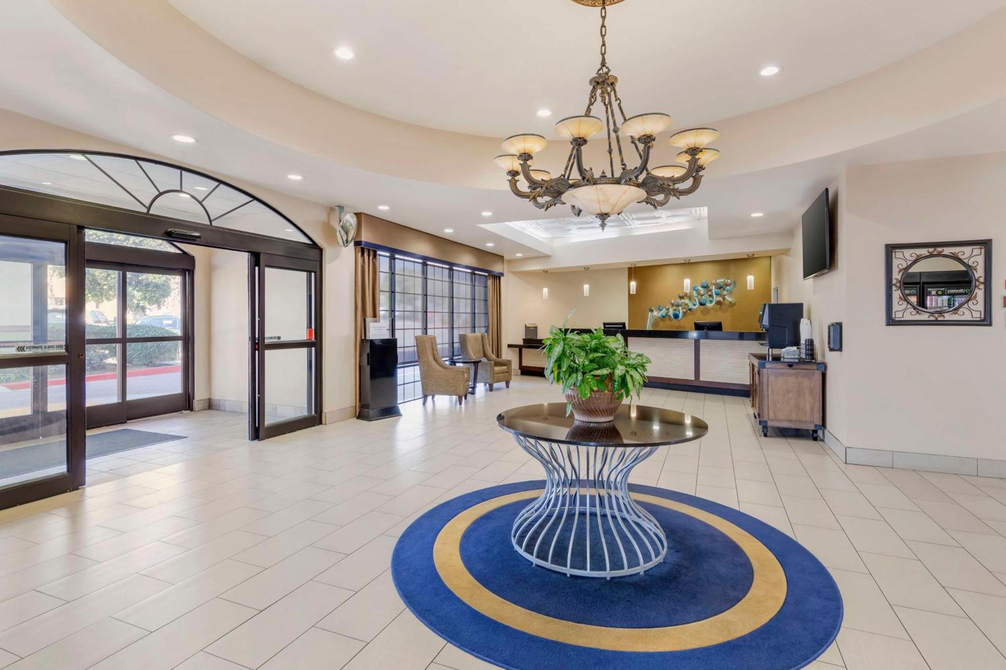 Best Western Plus Heritage Inn Ontario Rancho Cucamonga Exterior photo